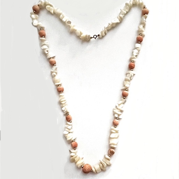 🦢🌾 Vintage Mother of Pearl & Natural Sponge Coral Beaded 32” Necklace - Picture 1 of 6